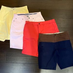 Nautica/ Gap 4 bundle men shorts size 32 and 33.